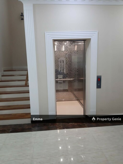 Puncak Saujana 3-Storey Bungalow | Corner Lot | 8 Bedrooms | Private Lift | Opp Clubhouse | From RM2.5mil