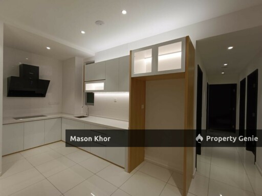 ECO TERRACES CONDO HIGH FLOOR 1095sf 2CP FULLY FURNISHED PAYA TERUBONG