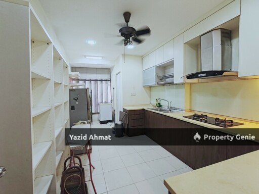 Pangsapuri Adamai Near RTS JB 3+1 Room 3 Bathroom