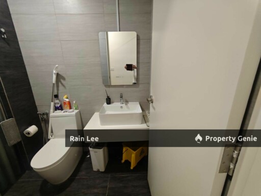 Trion 2@KL Studio For Rent (for Male Tenant Only)