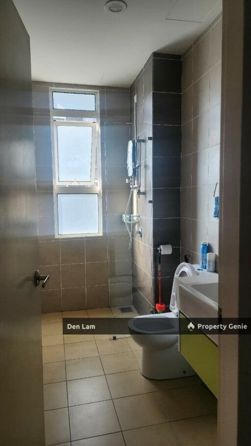 Foresta Damansara Condo Surrounding by Forest Fully Furnished for Sale !