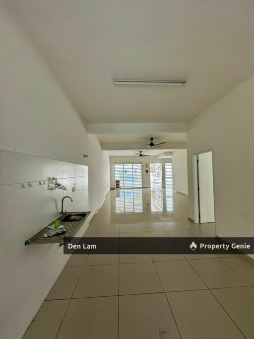 Bandar Sri Sendayan 2sty House Below Value For Sale !!