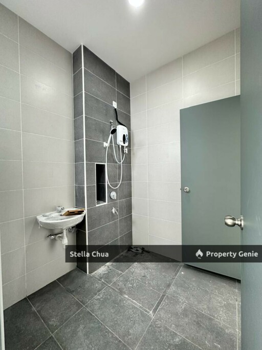 Austin Duta Double Storey House for Rent
