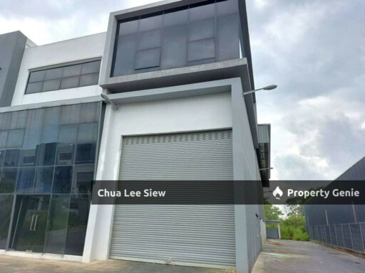 ‼️ For Rent ‼️ 😍Factory, Only RM10700😍 📍Desa Cemerlang/Taman Perindustrian Cemerlang @ 🏭 2-storey Semi-D Factory