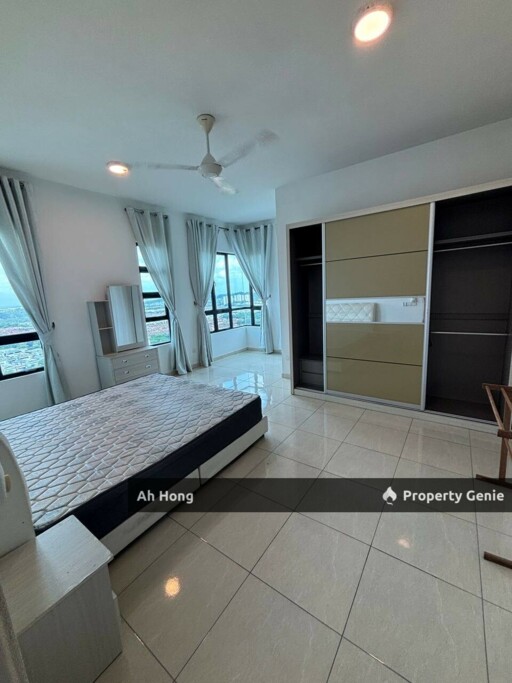 Bukit Indah / Sky Breeze / 3bedroom / Fully Furnished