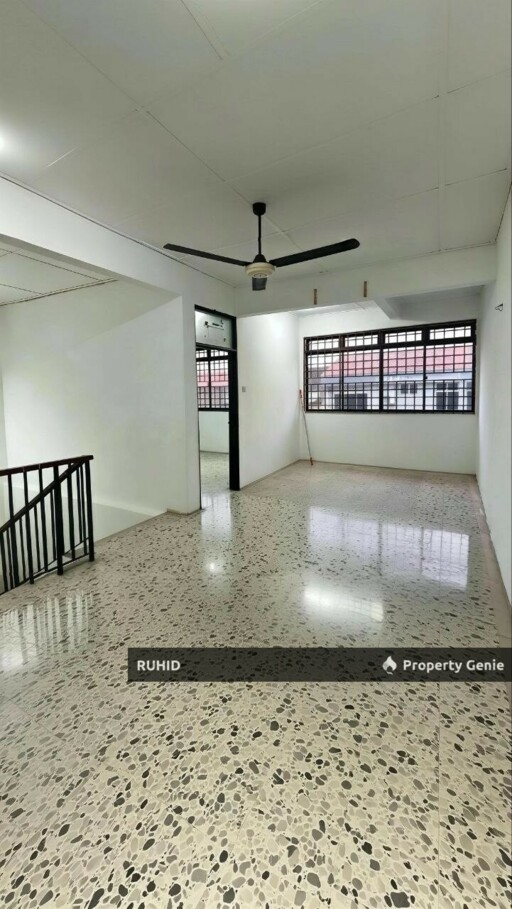 DOUBLE STOREY TAMAN KOBENA