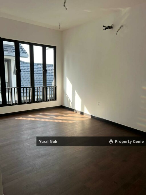 New Semi-D 2 Storey Elmina East - Under Warranty!