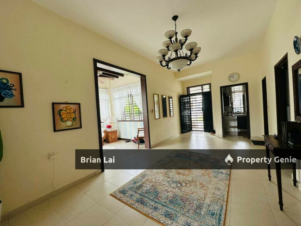 NUSA IDAMAN CORNER LOT DOUBLE STOREY