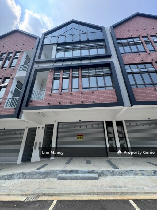 Sutera Square @Taman Sutera Utama Three Storey Shoplot Close to Sutera Mall