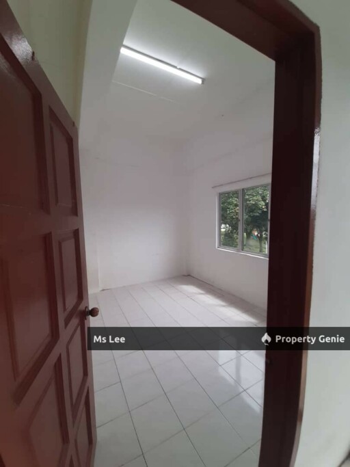 2nd floor Shop Apartment RM 550-Taman Millenum Sentosa @ Klang -Ready Now