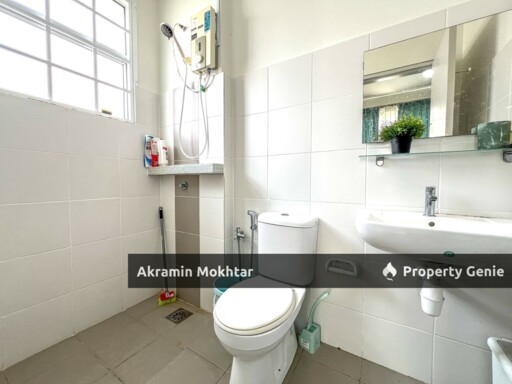 Freehold, Facing Open & Corner Lot | 2 Storey Superlink House Bandar Enstek Nilai Negeri Sembilan