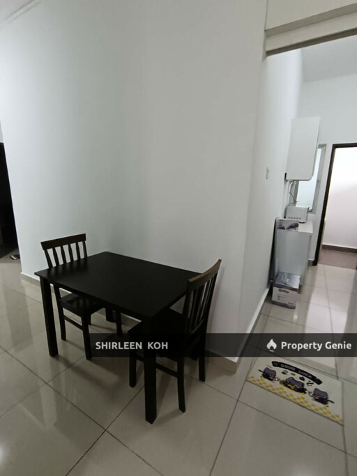 Female Room Renting at Suriamas Suites Condominium @ Larkin JB Town