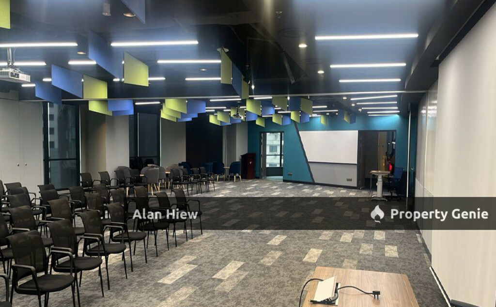 Menara HLX Furnished Office For Rent