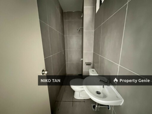For Sale Space Residency (Beside KSL Mall)