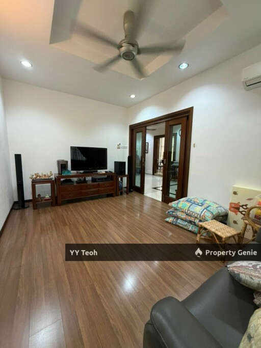 CORNER Pertam Jaya Ujong Pasir Double Storey Terrace