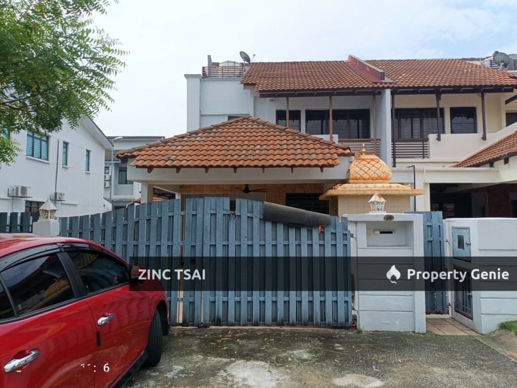 2 Storey End Lot Terrace @ Glomac Lakeside Residences {Save RM 110,000} 7 mins drive to LRT Puchong Prima_8 mins drive to IOI Mall Puchong