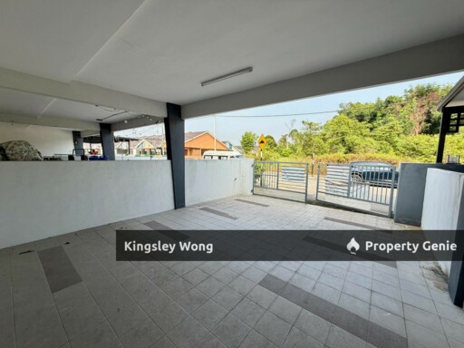 Pengkalan Station 18 Double Storey Terrace House Basic Unit Facing Empty Land