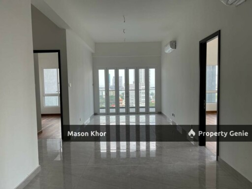 CODRINGTON RESIDENCE CORNER MIDDLE FLOOR SEAVIEW 1615sf 2CP ORIGINAL UNIT GEORGETOWN