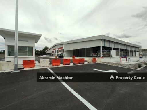 2 Showroom/Factory For Rent @ Kawasan Perindustrian Nilai 3, Negeri Sembilan