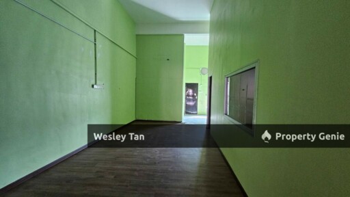 3 Storey Klebang Utama Shop 22x70 Facing Main Road For Rent