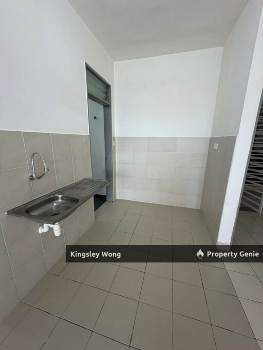 Residensi Prima Falim Freehold Middle Floor 2+1 Bedrooms Near Town Area