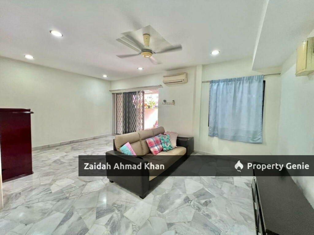 TAMAN ASA JAYA KAJANG DOUBLE STOREY HOUSE FOR SALE MOVE IN CONDITION