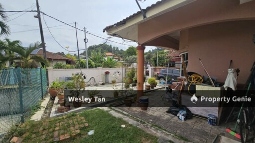 Single Storey SemiD Ayer Keroh Fully Extended 5rooms Extra Garden Area