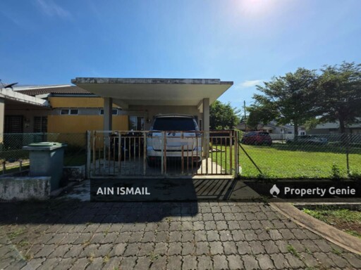 [CORNER LOT & TANAH LUAS] Teres Setingkat Azalea 1, Kotasas Kuantan