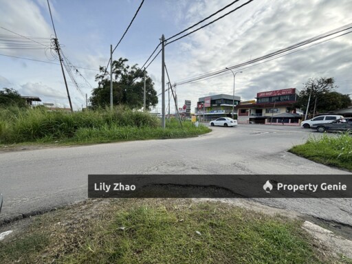 Papar Commercial Land for Rent, Road Side, Corner Lot 8,000 sqft, Papar Square, Papar, Sabah.
