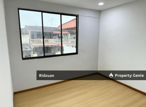 Double Storey Low Cost, Taman Desa Jaya,Johor Bahru