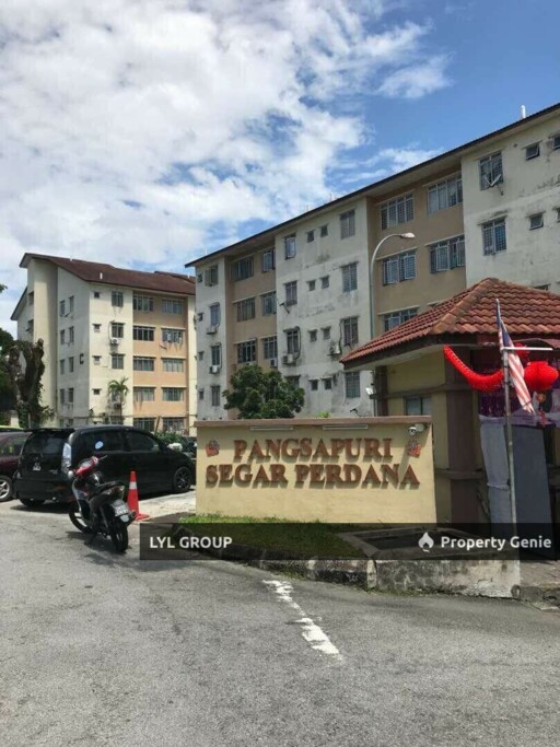 Segar Perdana Court