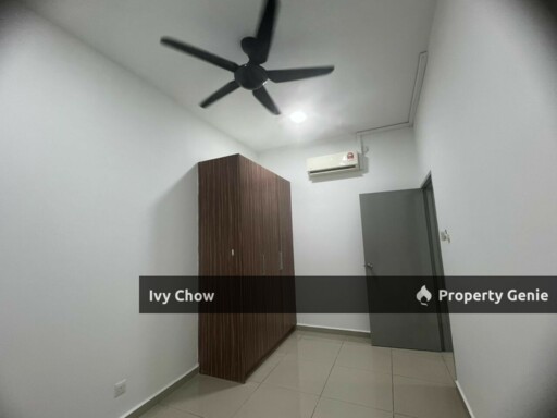 Season Larkin Apartment for sale