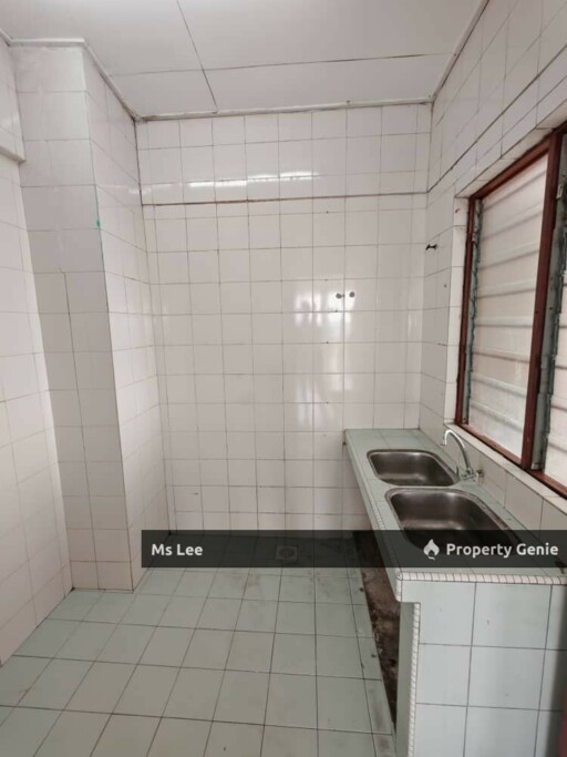 Taman Bunga Negara @ Seksyen 27 , Shah Alam-Blok 29 Tingkat 8-Ready 30/11 or 15/12