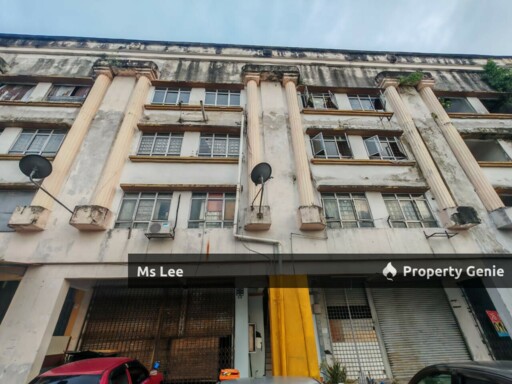 3rd floor Shop Apartment RM 300 (Behind Pasar Malam)-Taman Sentosa @ Klang-Ready Now