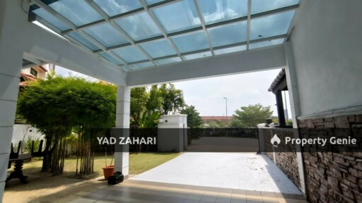 Putramas, Seksyen 7, Shah Alam | 3-Storey Semi-D 6+1 Rooms | RM1.8M - Facing Open, Large and Spacious Land & Extended Patio with Backyard