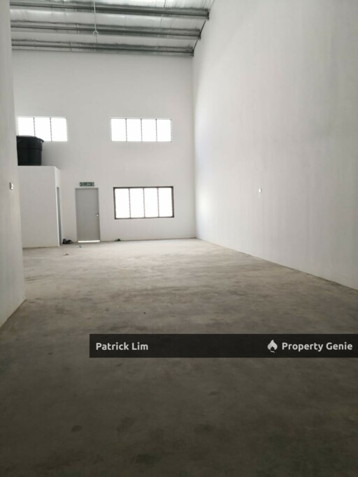 1.5 Storey Factory For Rent (25ft x 80ft) @ Taman Merdeka Jaya, Melaka