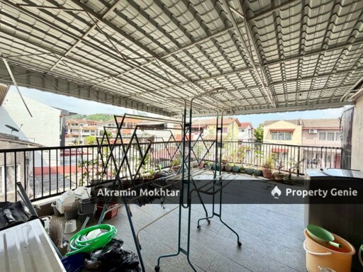 END LOT & FULLY RENOVATED | 3 Storey Terrace Taman Seraya Ampang