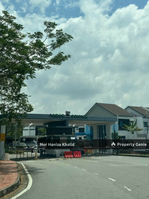 Rumah Cantik 2 Storey Laman Delfina Nilai Impian Negeri Sembilan