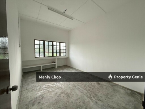 HOT AREA PARTITION 1st Floor Shoplot Taman Seri Duyong FACE MAIN ROAD