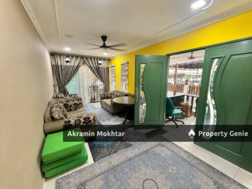FREEHOLD, END LOT & RENOVATED - SINGLE STOREY TERRACE @ JALAN KEBUN, SEKSYEN 30