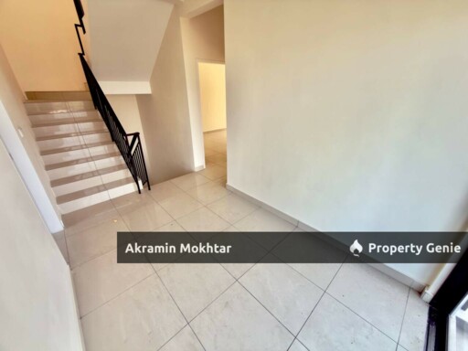 CORNER LOT 3 Storey Terrace Nassim Heights, Taman Ukay Bistari, Ampang Selangor