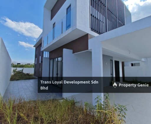36 SERENE GROVE