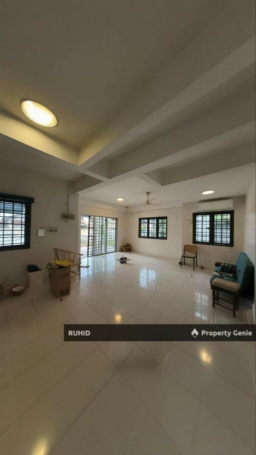 Semi-D RM560K Only! Renovated Double Storey Semi-D | 4R3B | 2,450 sqft Land | Taman Delima 2 JB
