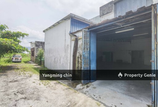 2 Adjoining Ground Floor Shops For Rent/Sale