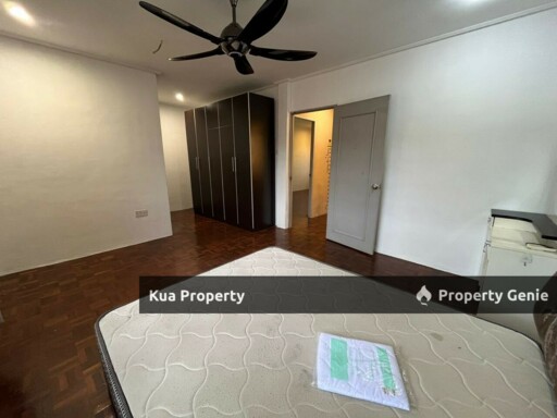 Double Storey Terrace House for Rent at Stapok