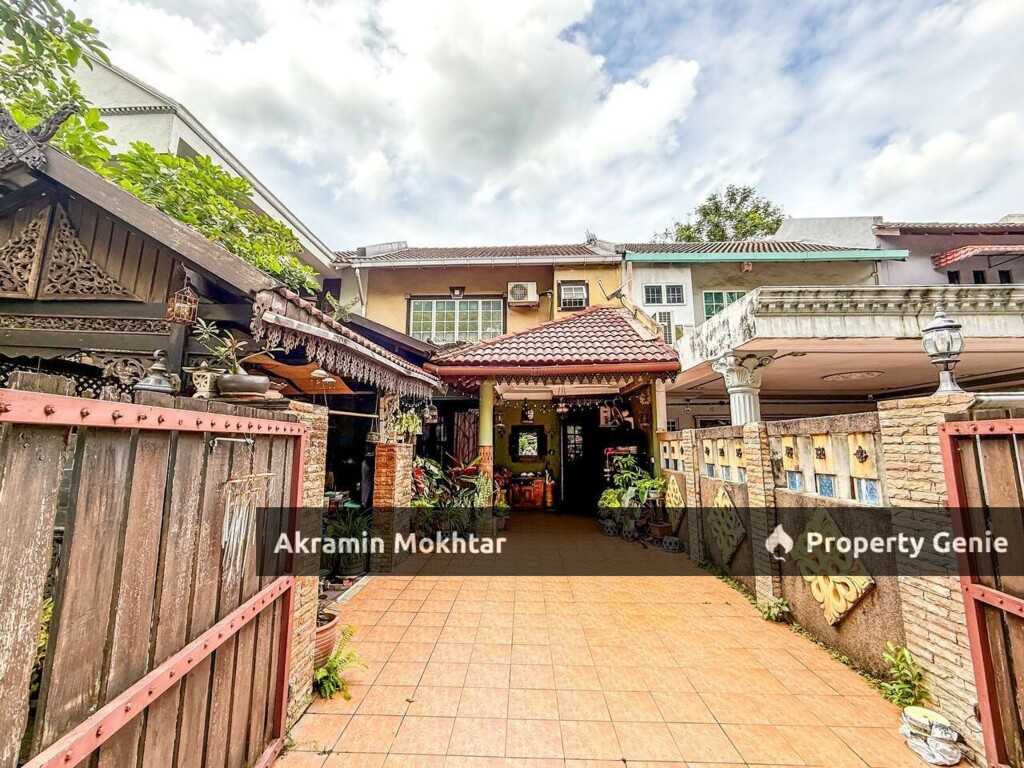 FREEHOLD & FACING OPEN | Double Storey Terrace Bandar Sri Damansara, KL  DETAILS:
