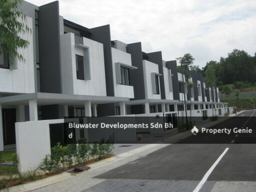 Bluwater Estate