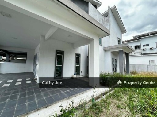 DOUBLE STOREY CORNER LOT AT LAHAT, IPOH