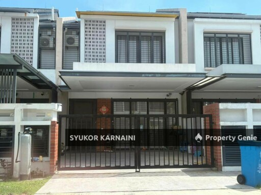 Rumah Teres 2 Tingkat di Elmina Green 1