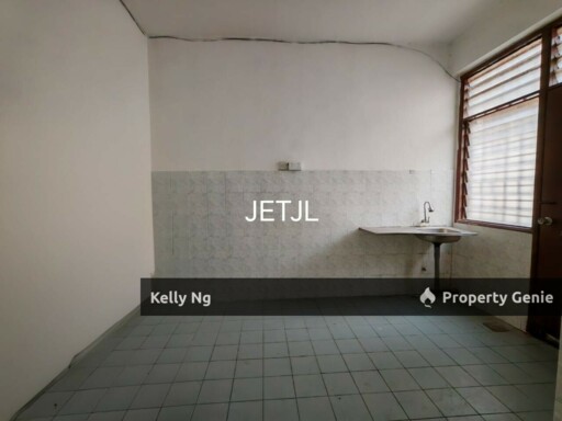Double Sty House At Bukit Tinggi 1 Klang For Rent